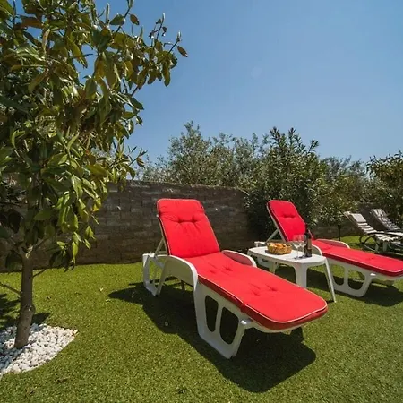 Stefanja Comfortable Villa Galižana